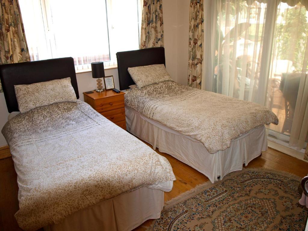 Coed Y Bryn Bed & Breakfast Cardigan Room photo