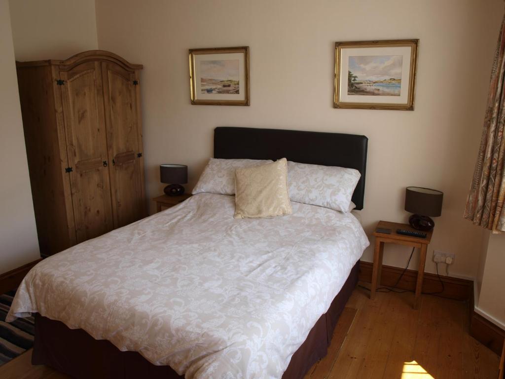 Coed Y Bryn Bed & Breakfast Cardigan Room photo