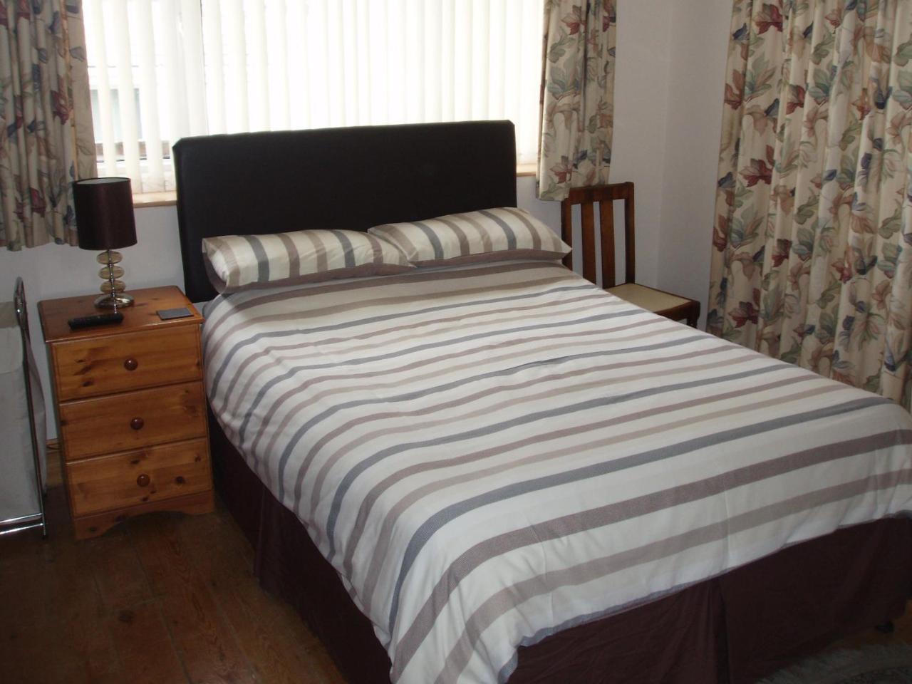 Coed Y Bryn Bed & Breakfast Cardigan Exterior photo